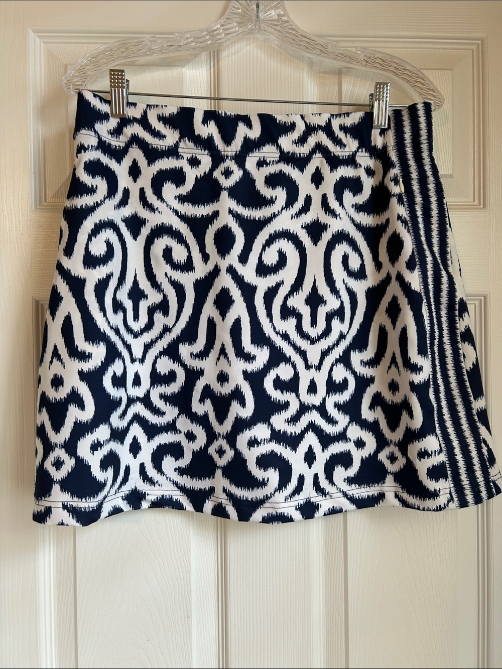 Gretchen Scott navy &white skirt-Sz M
